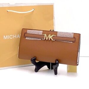Michael Kors Reed Large Bifold Pebbled Leather Snap Wallet Card Case  Luggage